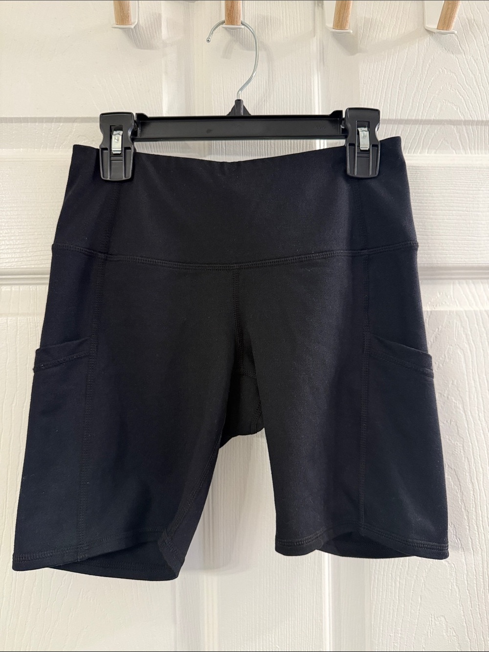 XS Z by Zella Women’s Black bike Athletic Shorts with Side Pockets EUC